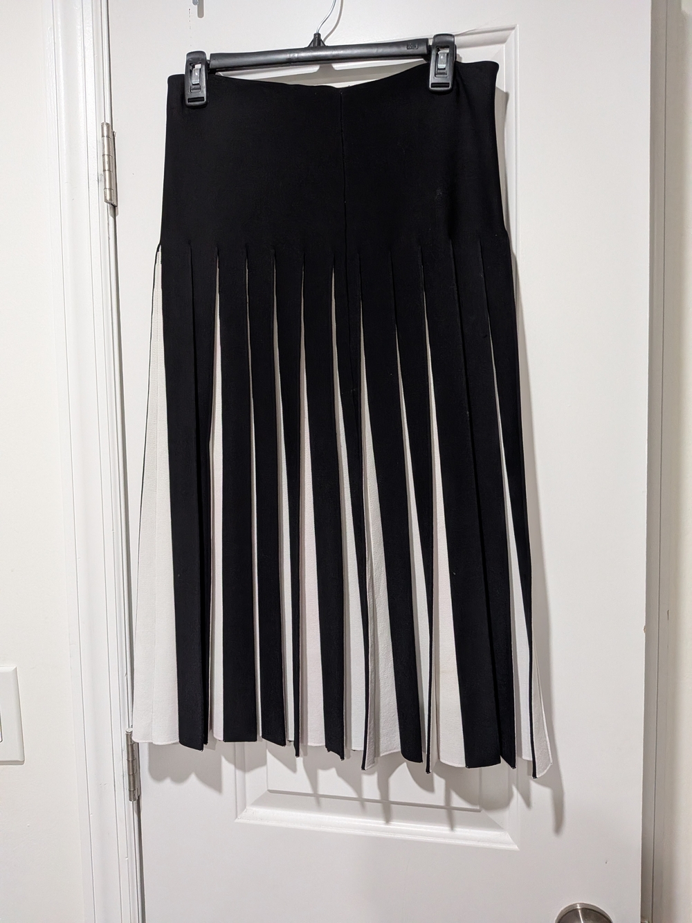 Apparalel Infiniti Skirt Size XL